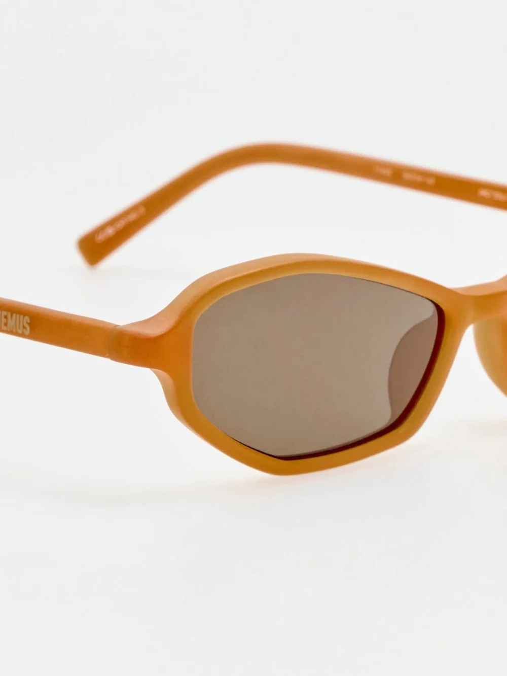 Linda Farrow Pina Sunglasses, caramel, view 4