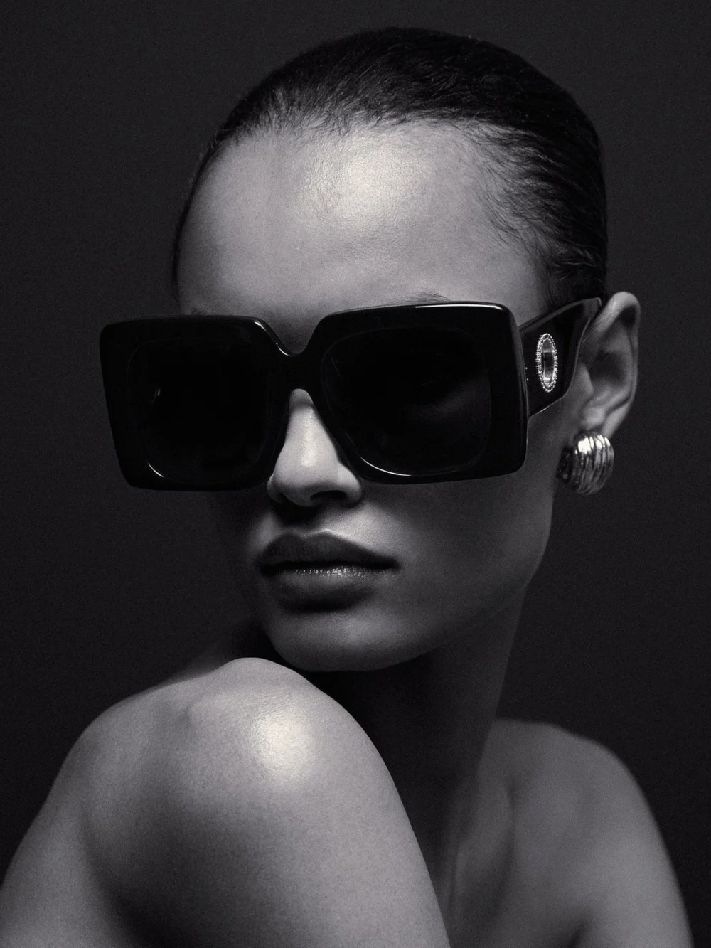 Linda Farrow Sierra Sunglasses, black with rainbow sapphires and 22k gold, view 3