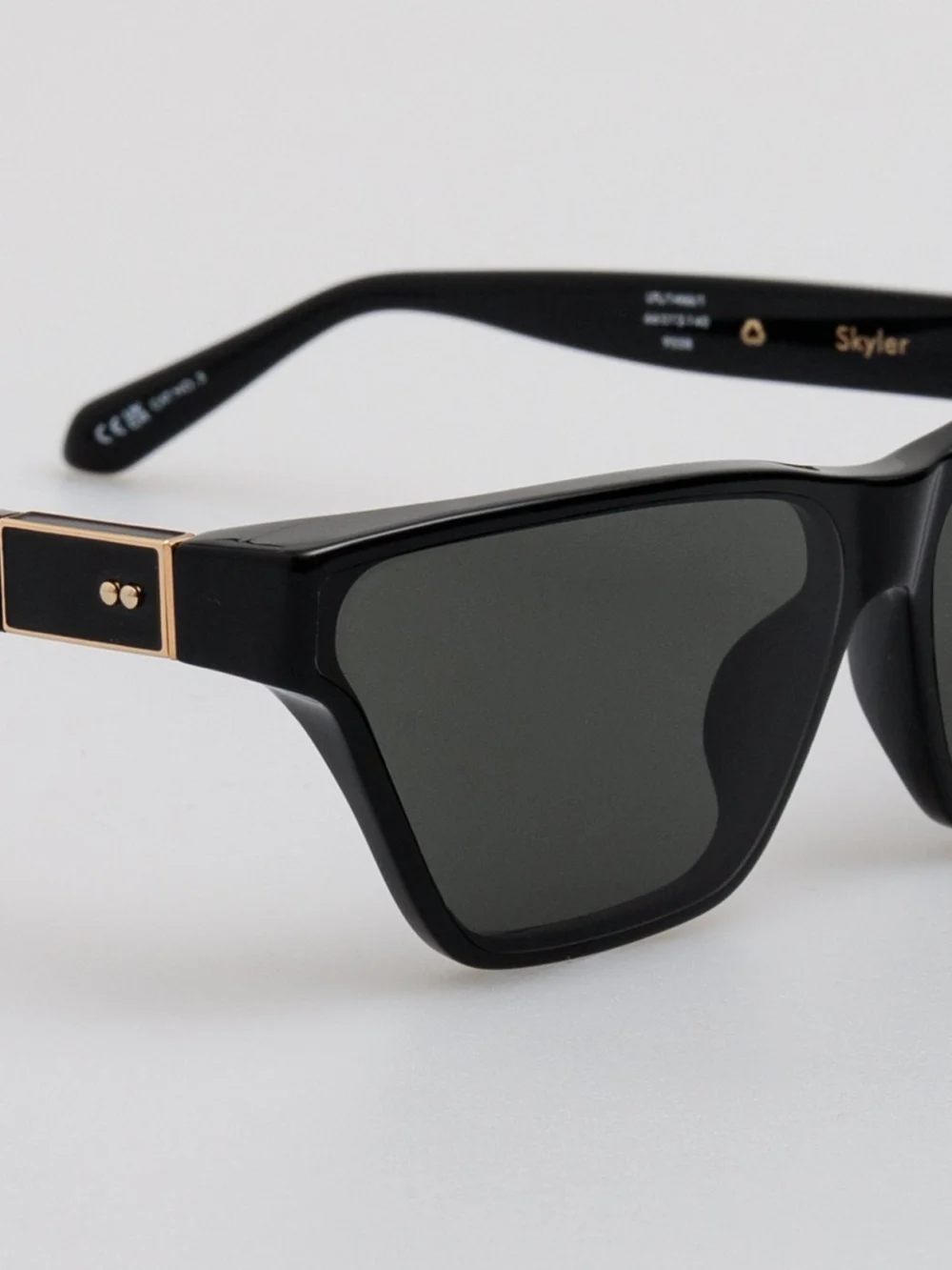 Linda Farrow Skyler Sunglasses, black, view 4