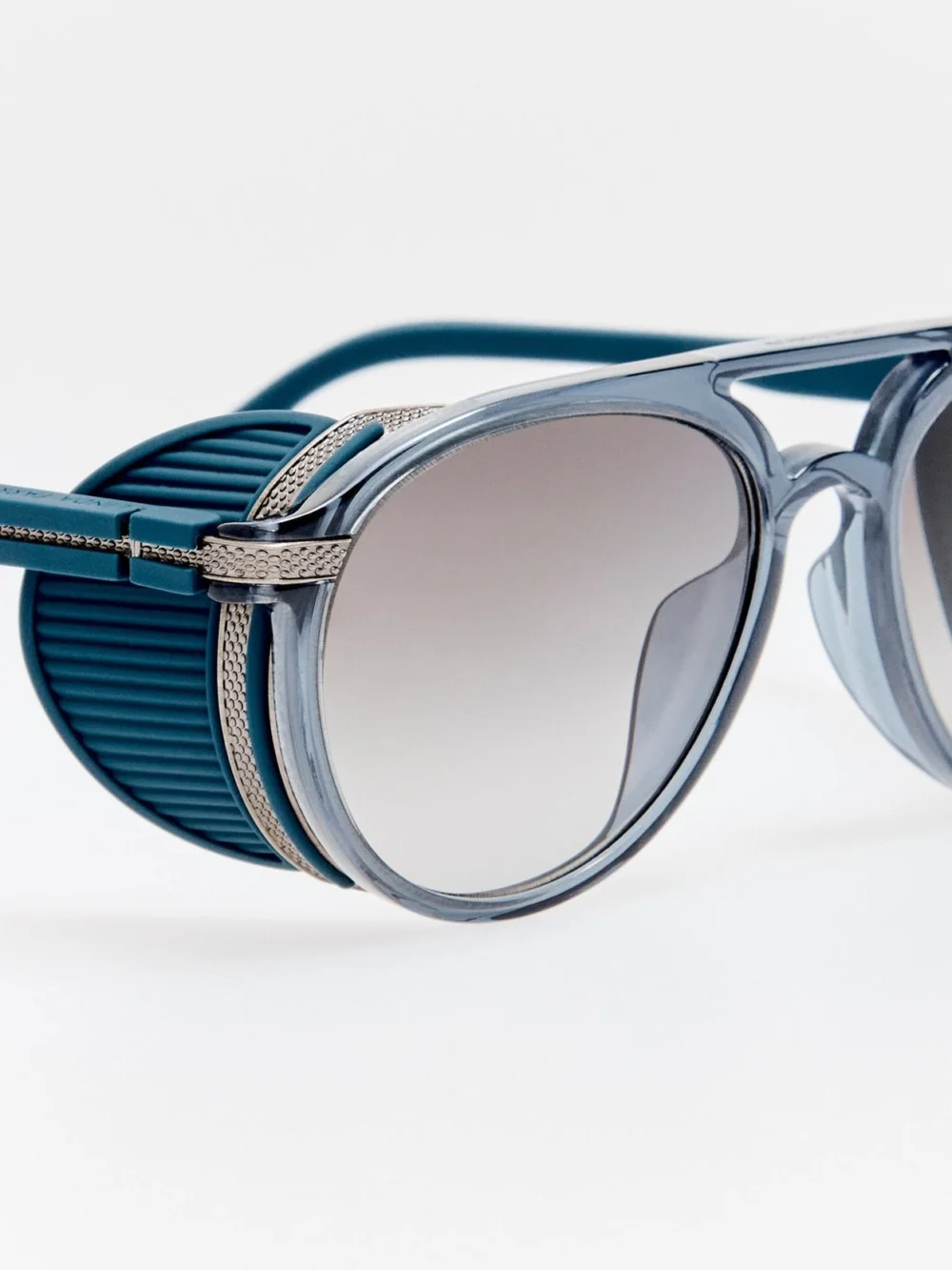 Linda Farrow Sutton Explorer Sunglasses, antique white gold and navy, view 6