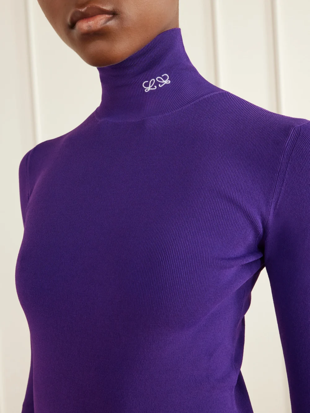 Close-up detail of the Loewe Logo-embroidered Ribbed T-shirt
