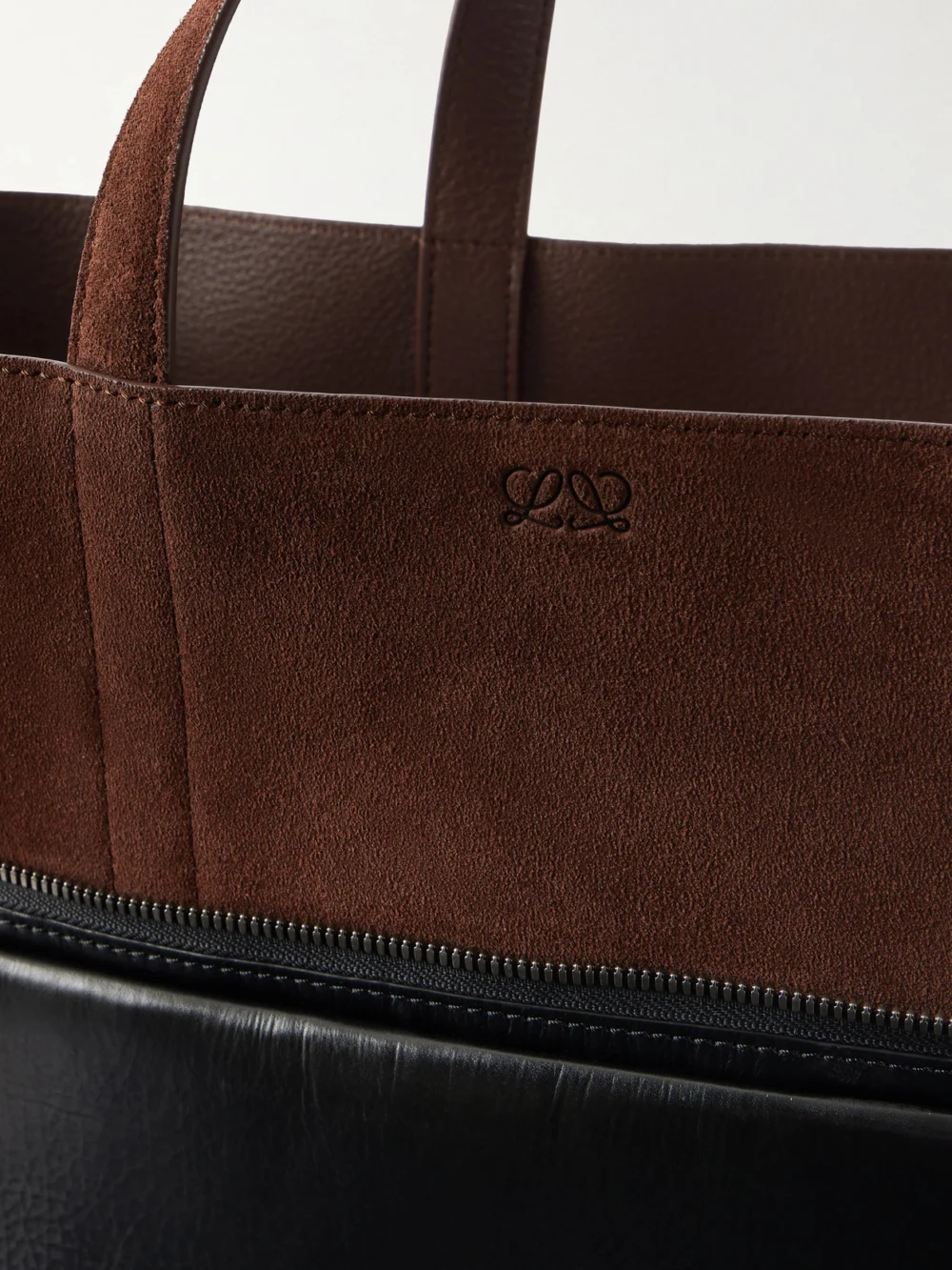 Close-up detail of the Loewe Switch Large Suede-trimmed Crinkled Leather Tote