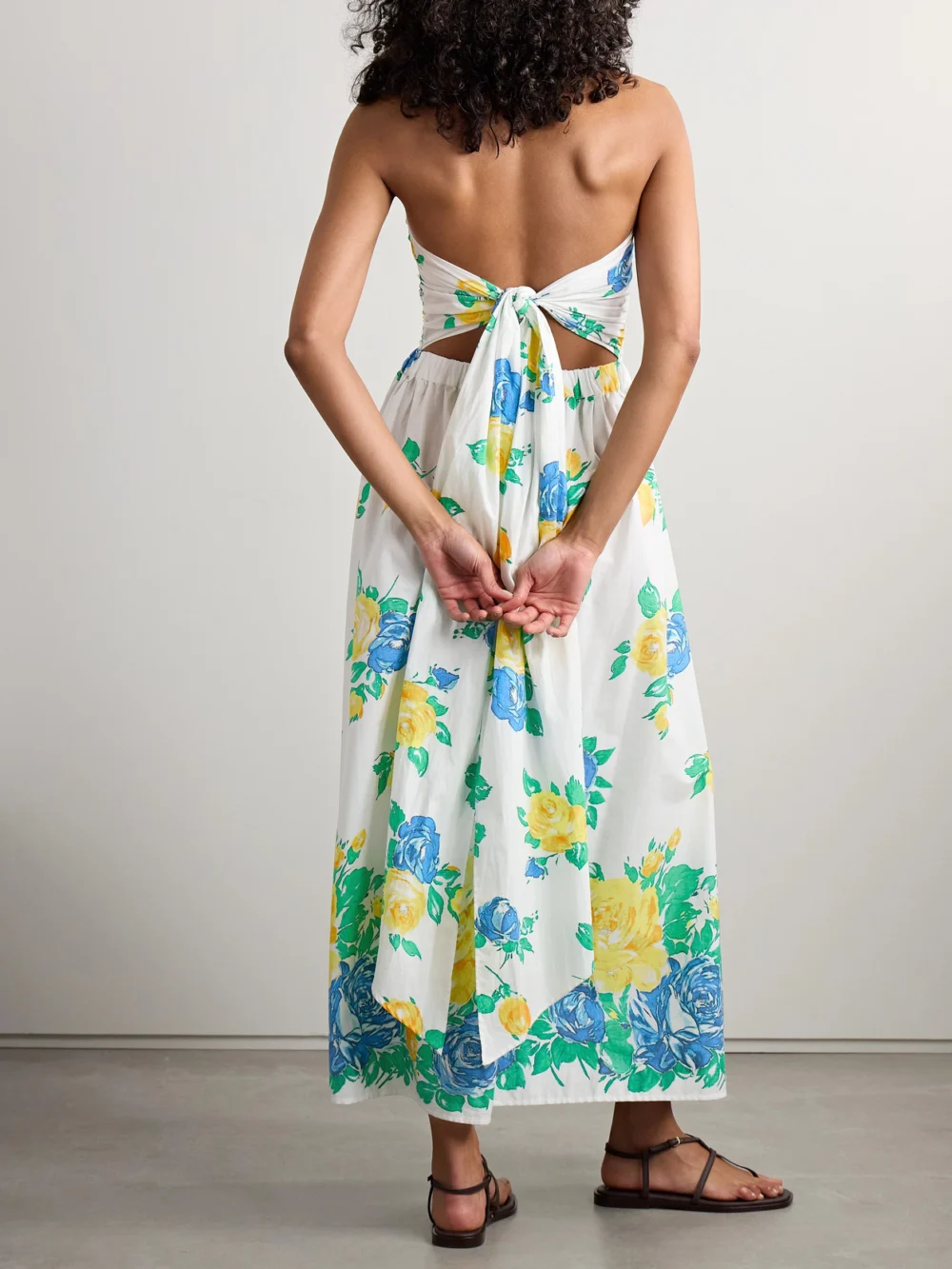 Back view of the Loretta Caponi Desideria Strapless Floral-print Cotton-voile Midi Dress