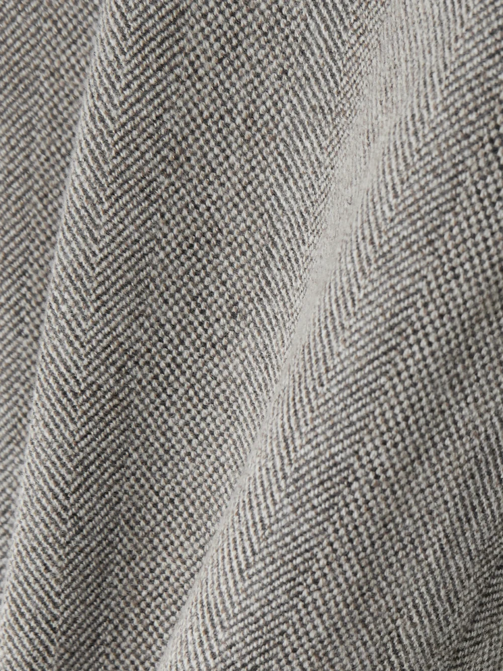 Close-up detail of the Loro Piana Dan Cropped Linen, Wool and Cashmere-blend Tapered Pants
