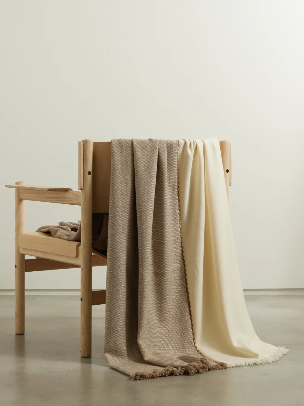 Loro Piana Gobi Suede-trimmed Fringed Color-block Cashmere Throw in cream