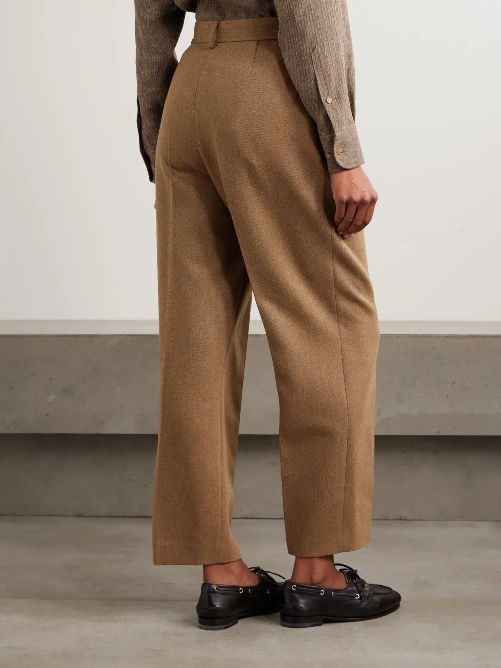 Back view of the Loro Piana Rodger Pleated Rain System® Wool-twill Tapered Pants