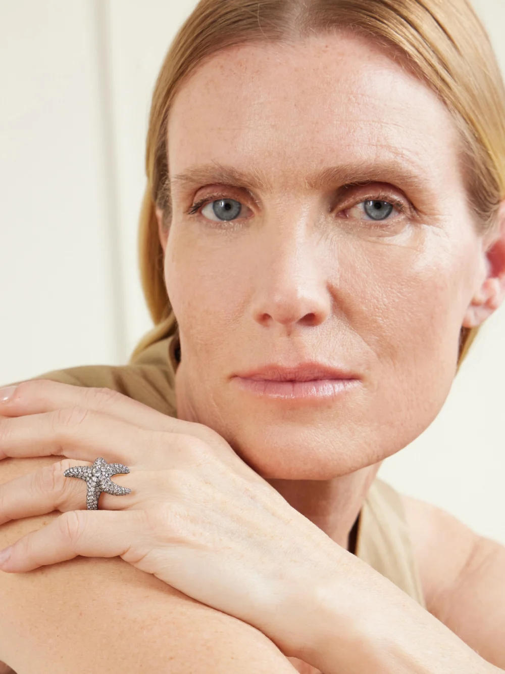 Lucy Delius Sea Star Ring 14-karat Gold Rhodium-plated Diamond Ring, styled view
