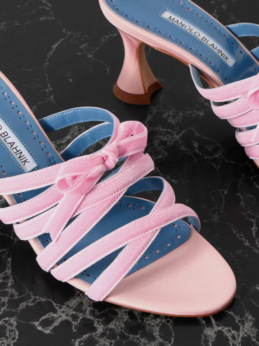 Close-up detail of the Manolo Blahnik Clementel 70 Velvet-trimmed Satin Mules