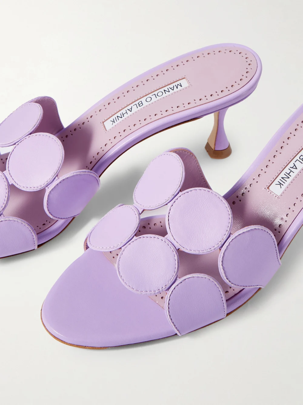 Close-up detail of the Manolo Blahnik Haribalmu 50 Leather Mules