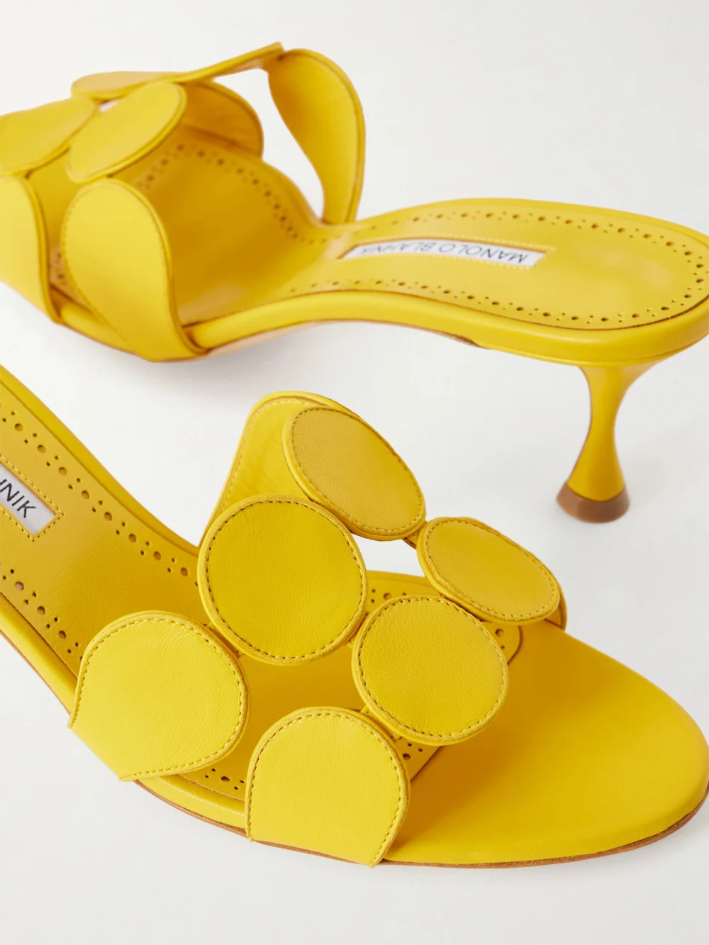 Close-up detail of the Manolo Blahnik Haribalmu 50 Leather Mules