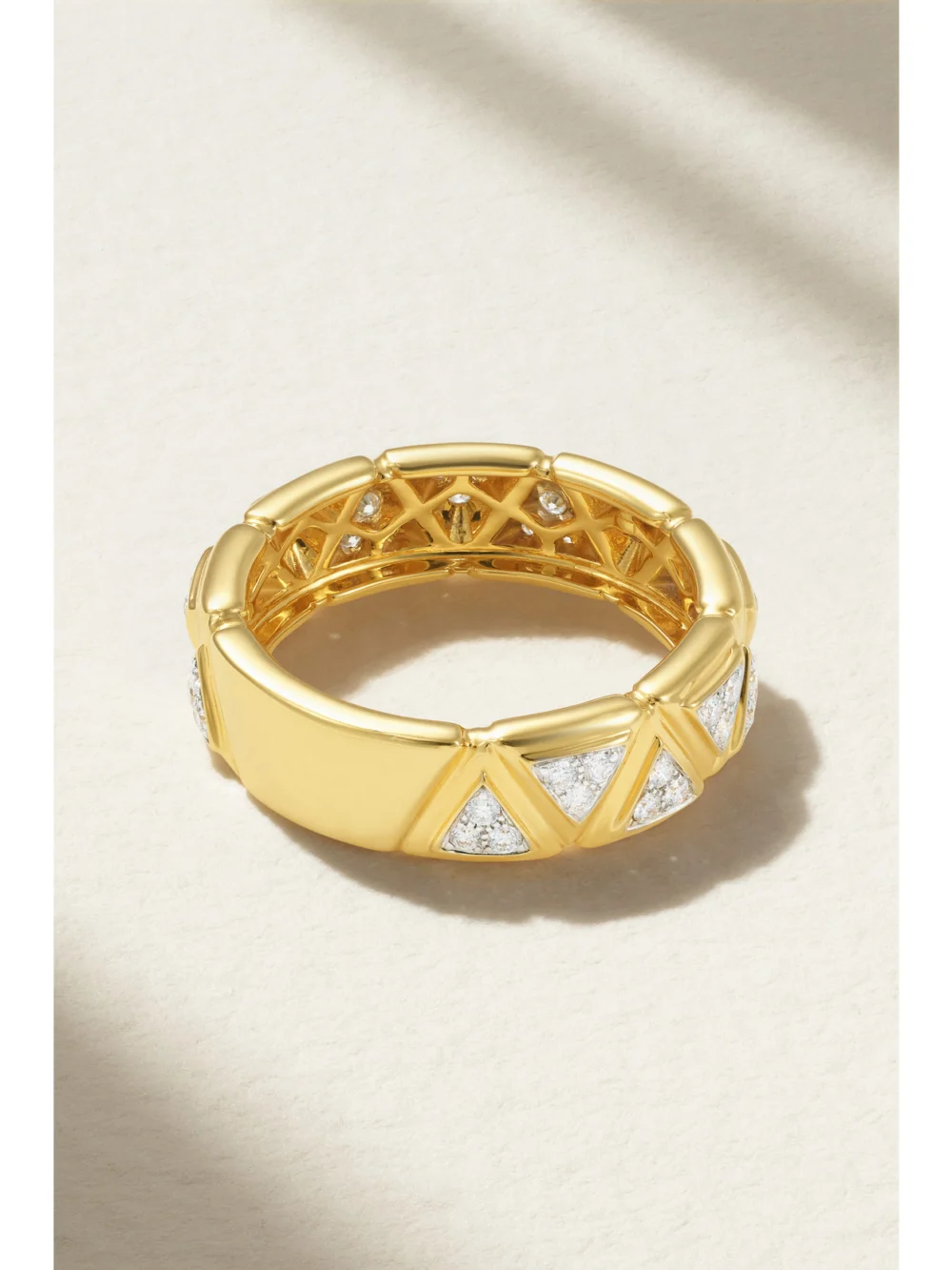 Back view of the Marina B Triangolini 18-karat Gold Diamond Ring