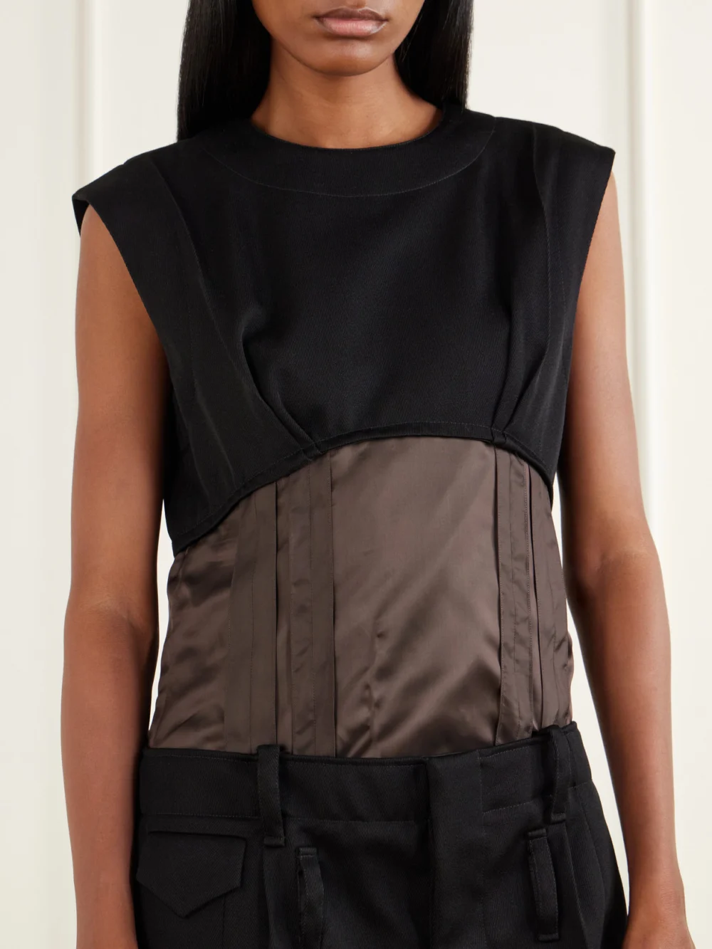 Close-up detail of the Marni Satin-trimmed Wool-twill Midi Dress