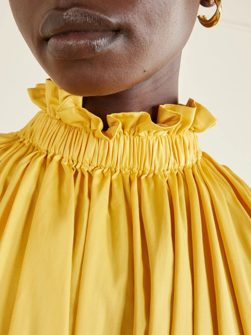 Close-up detail of the Marta Ferri Camogli Belted Ruched Grosgrain-trimmed Cotton-poplin Halterneck Midi Dress