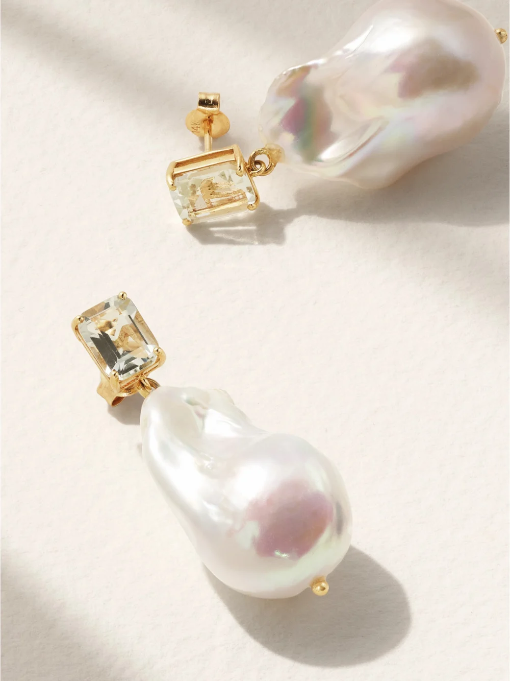 Close-up detail of the Mateo 14-karat Gold, Pearl and Amethyst Earrings