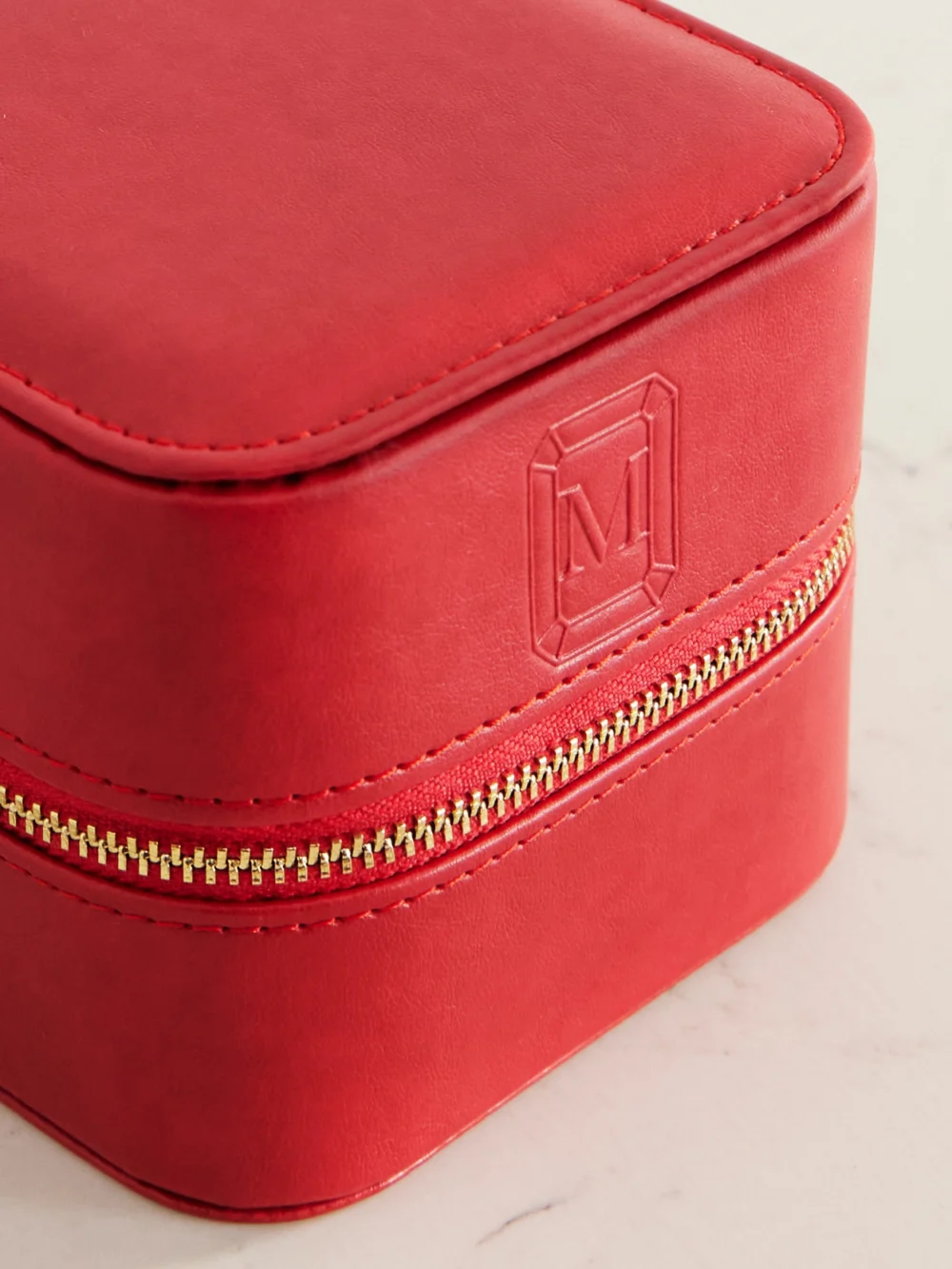 Close-up detail of the Mateo Vegan Material Jewelry Case