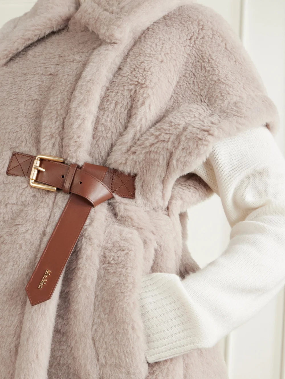 Close-up detail of the Max Mara Abavo Buckled Alpaca, Wool and Silk-blend Fleece Cape