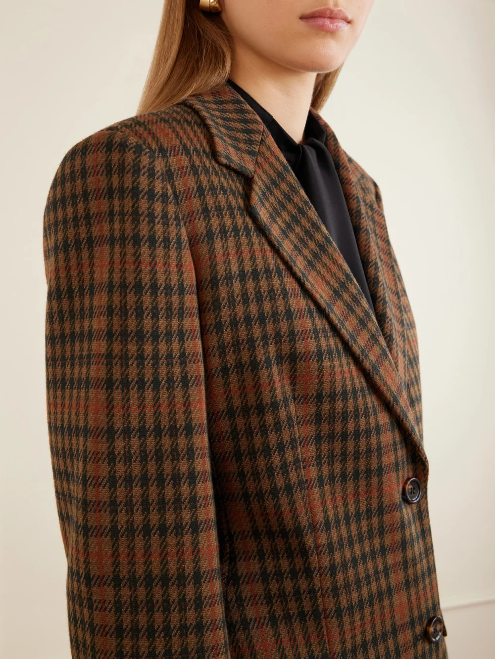 Close-up detail of the Max Mara Galosce Houndstooth Wool and Cotton-blend Blazer