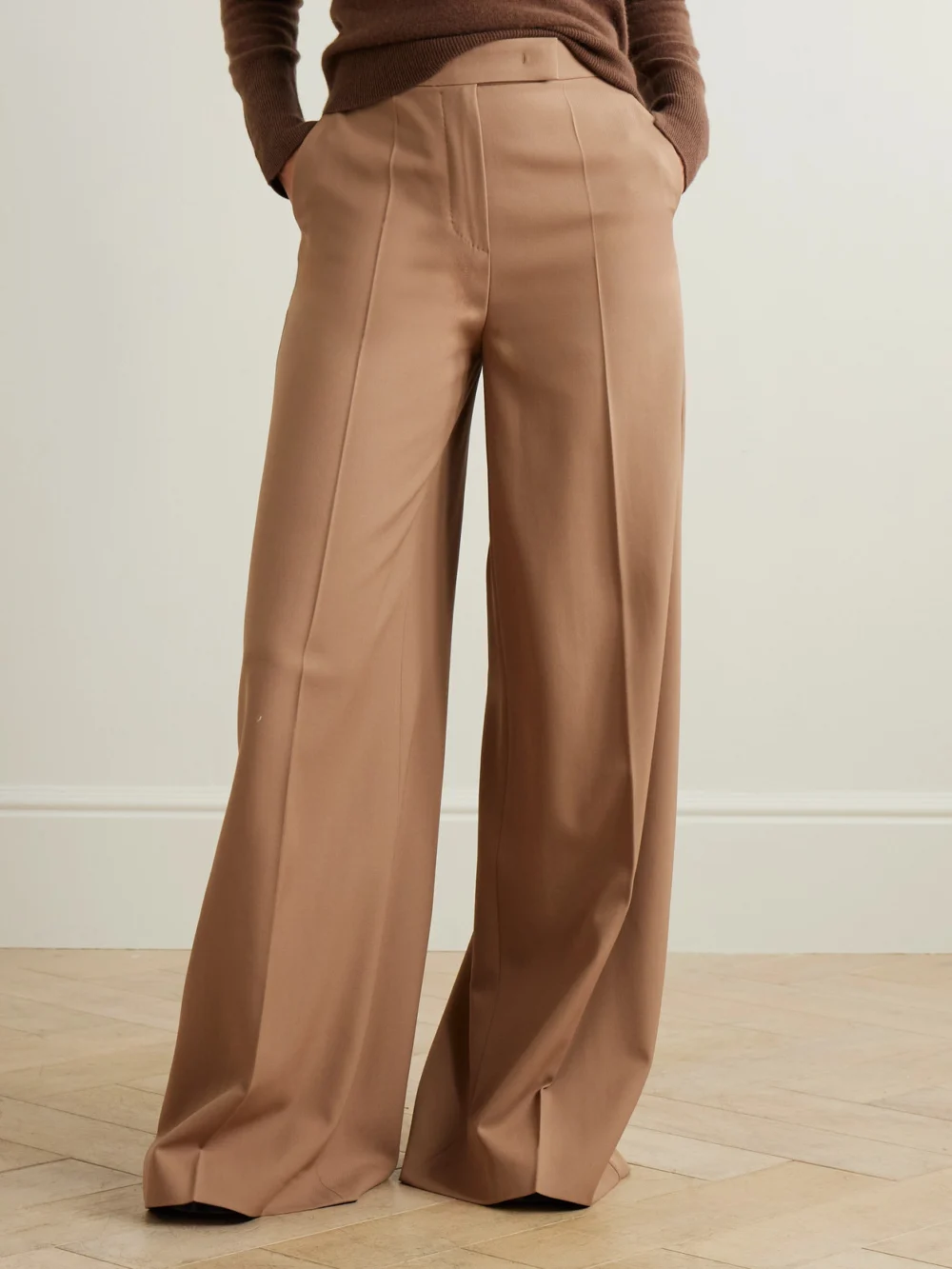 Side view of the Max Mara Ninfa Wool-twill Wide-leg Pants
