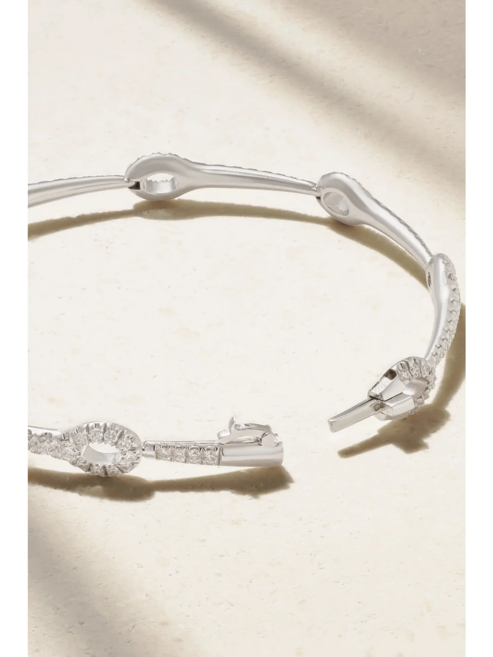Back view of the Melissa Kaye Lola Needle Linked 18-karat White Gold Diamond Bracelet