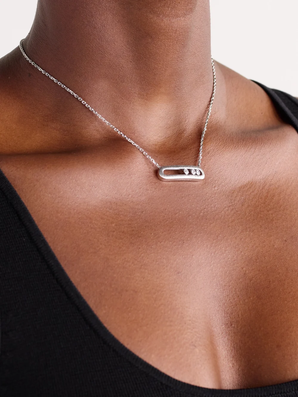 Messika Move Classique Ciselé 18-karat White Gold Diamond Necklace, styled view