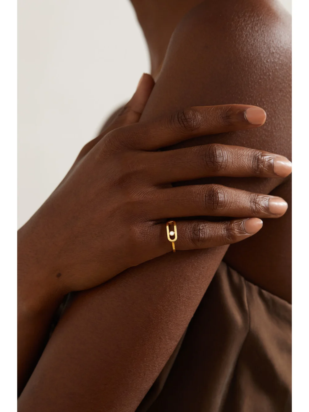 Messika Move Uno 18-karat Gold Diamond Ring, styled view