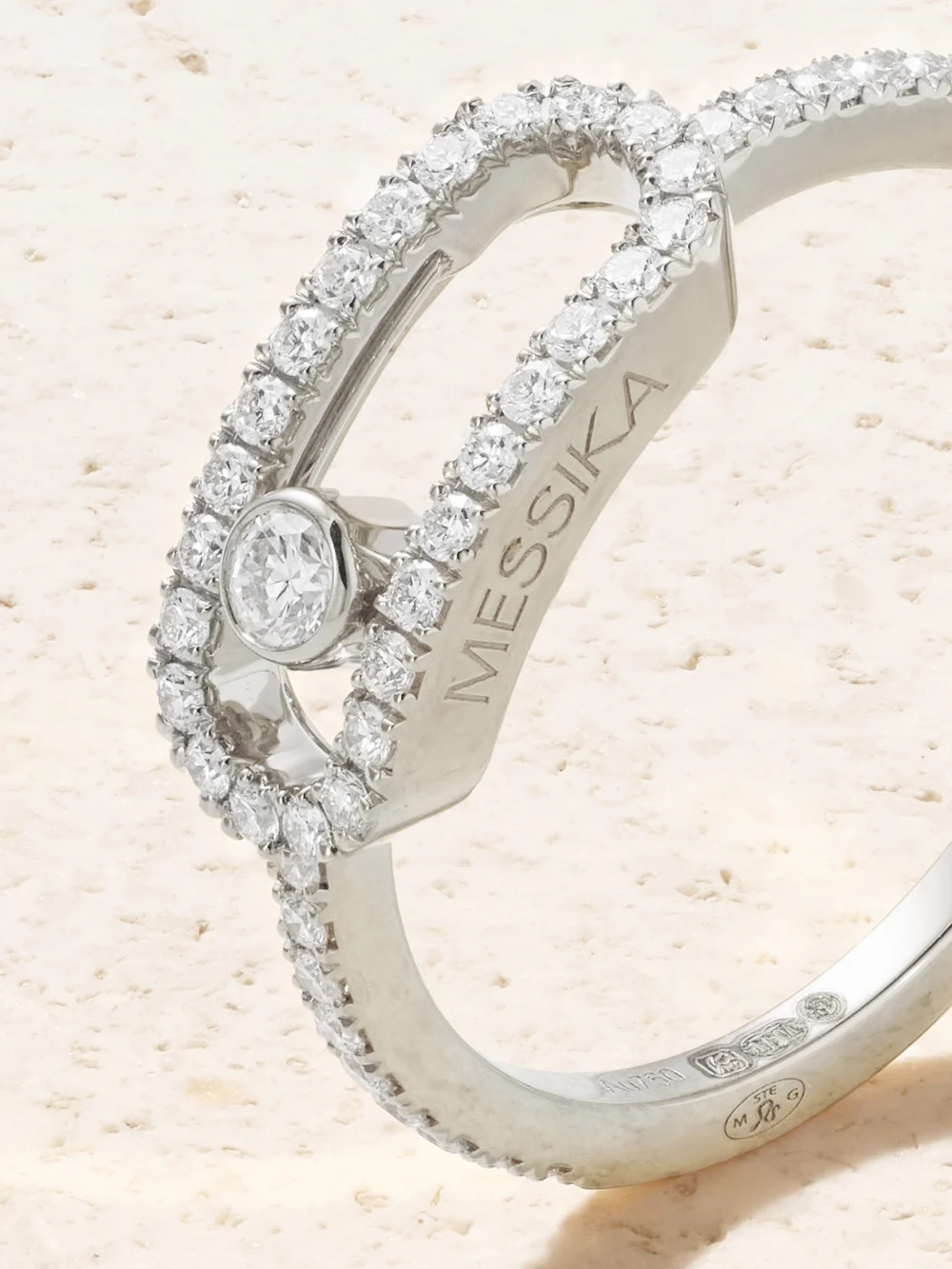 Close-up detail of the Messika Move Uno 18-karat White Gold Diamond Ring