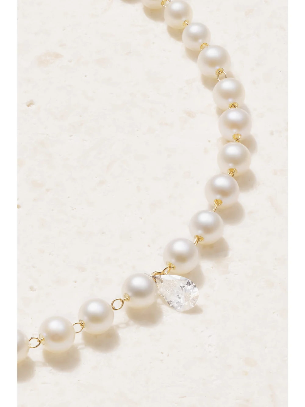 Close-up detail of the Mizuki 14-karat Gold, Pearl and Diamond Bracelet