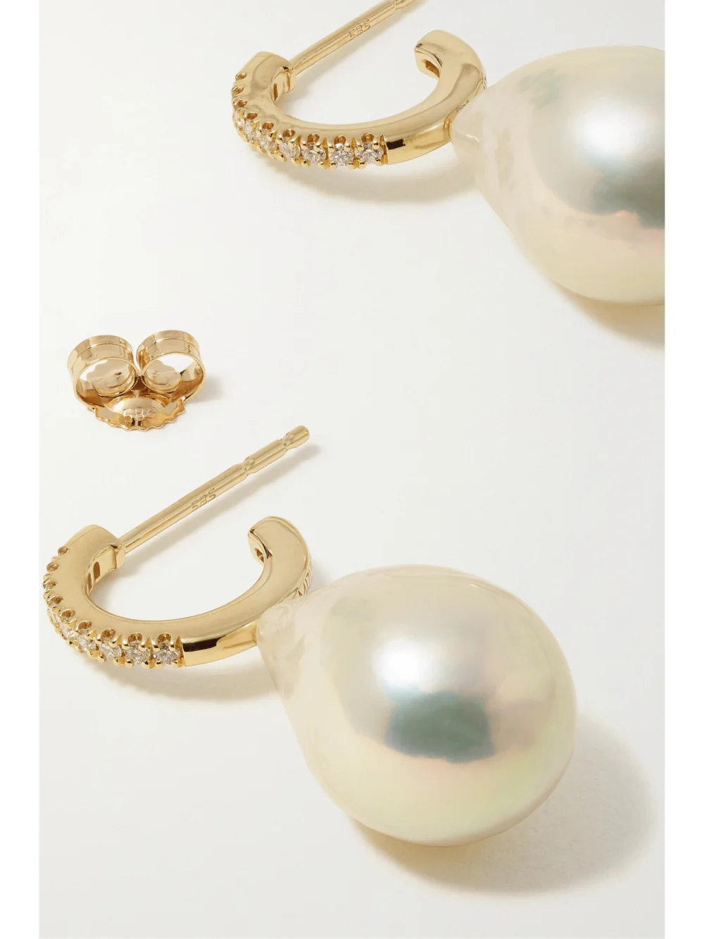 Close-up detail of the Mizuki 14-karat Gold, Pearl and Diamond Hoop Earrings