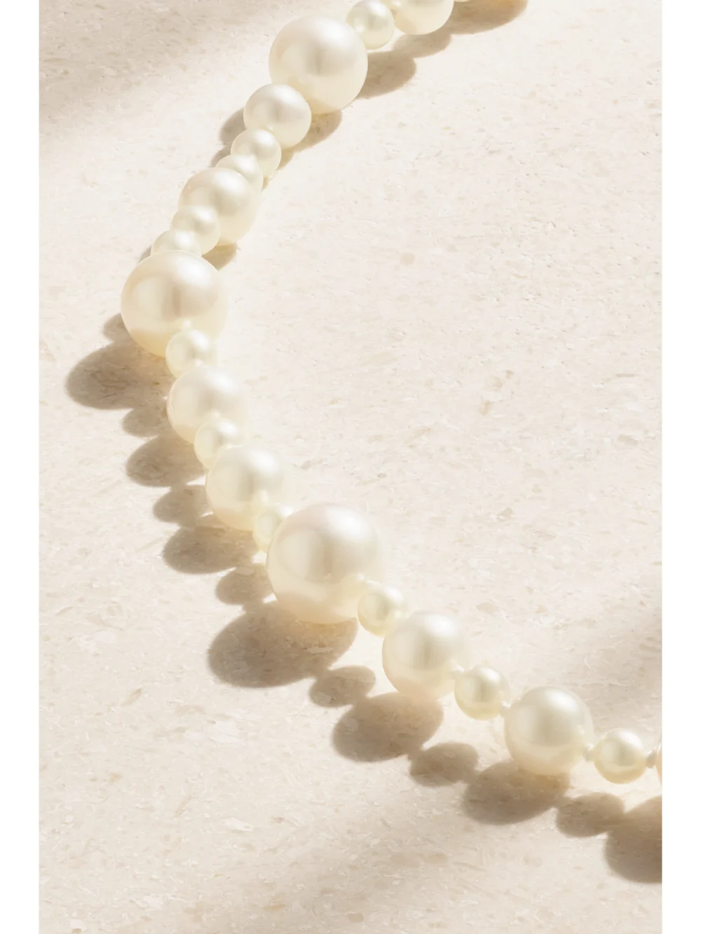 Close-up detail of the Mizuki 14-karat Gold Pearl Necklace