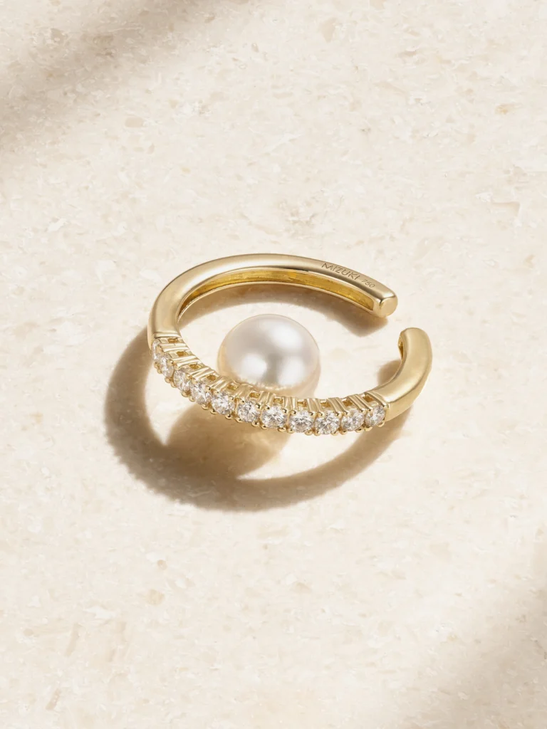 Mizuki 18-karat Gold, Diamond and Pearl Ear Cuff