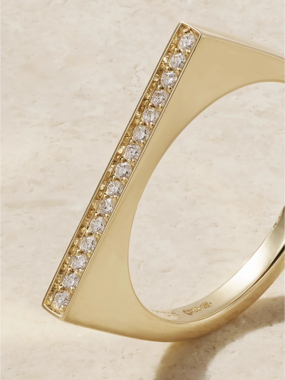 Close-up detail of the Mizuki Bar 14-karat Gold Diamond Ring