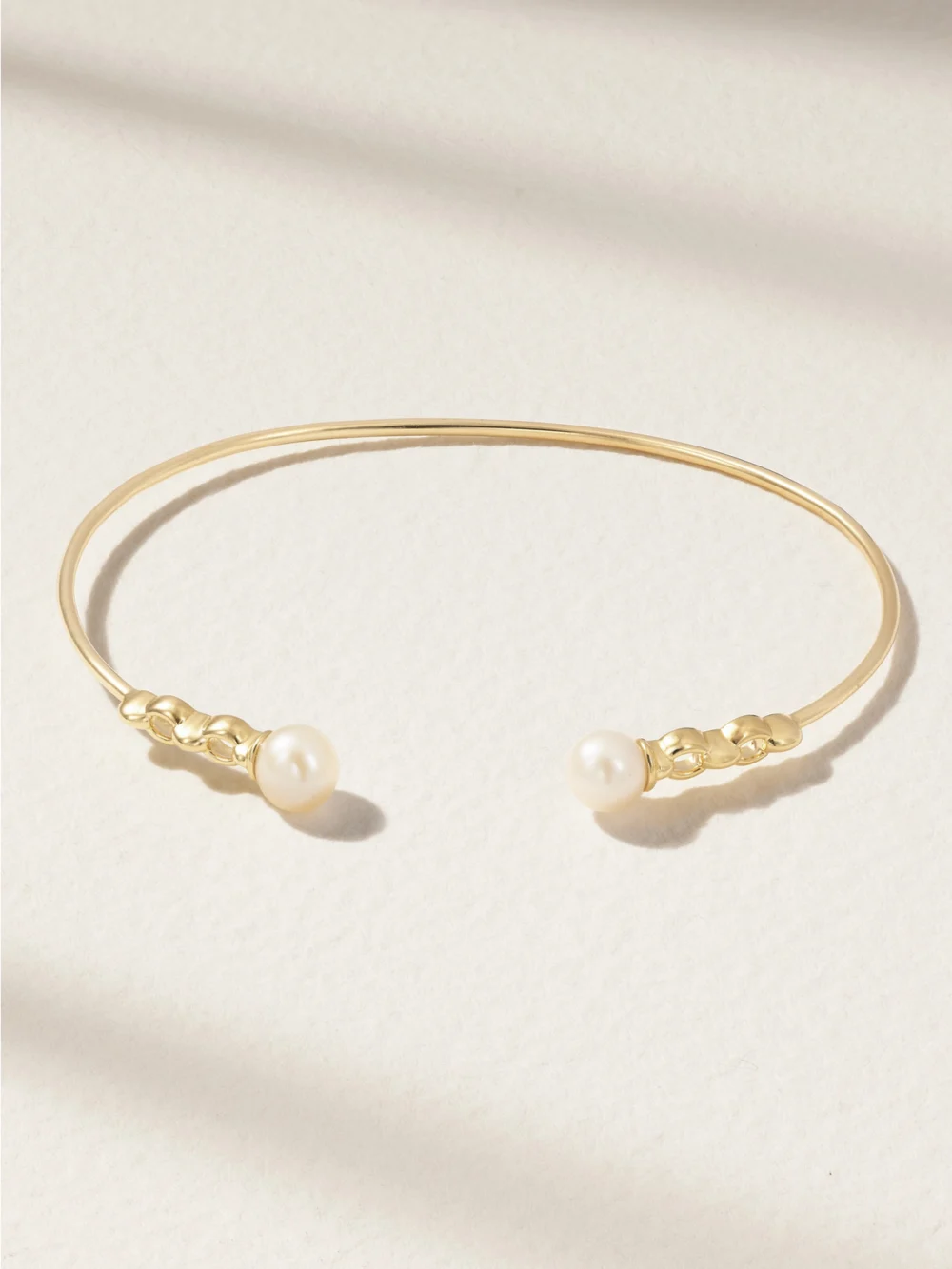 Mizuki Sea of Beauty 14-karat Gold Pearl Cuff