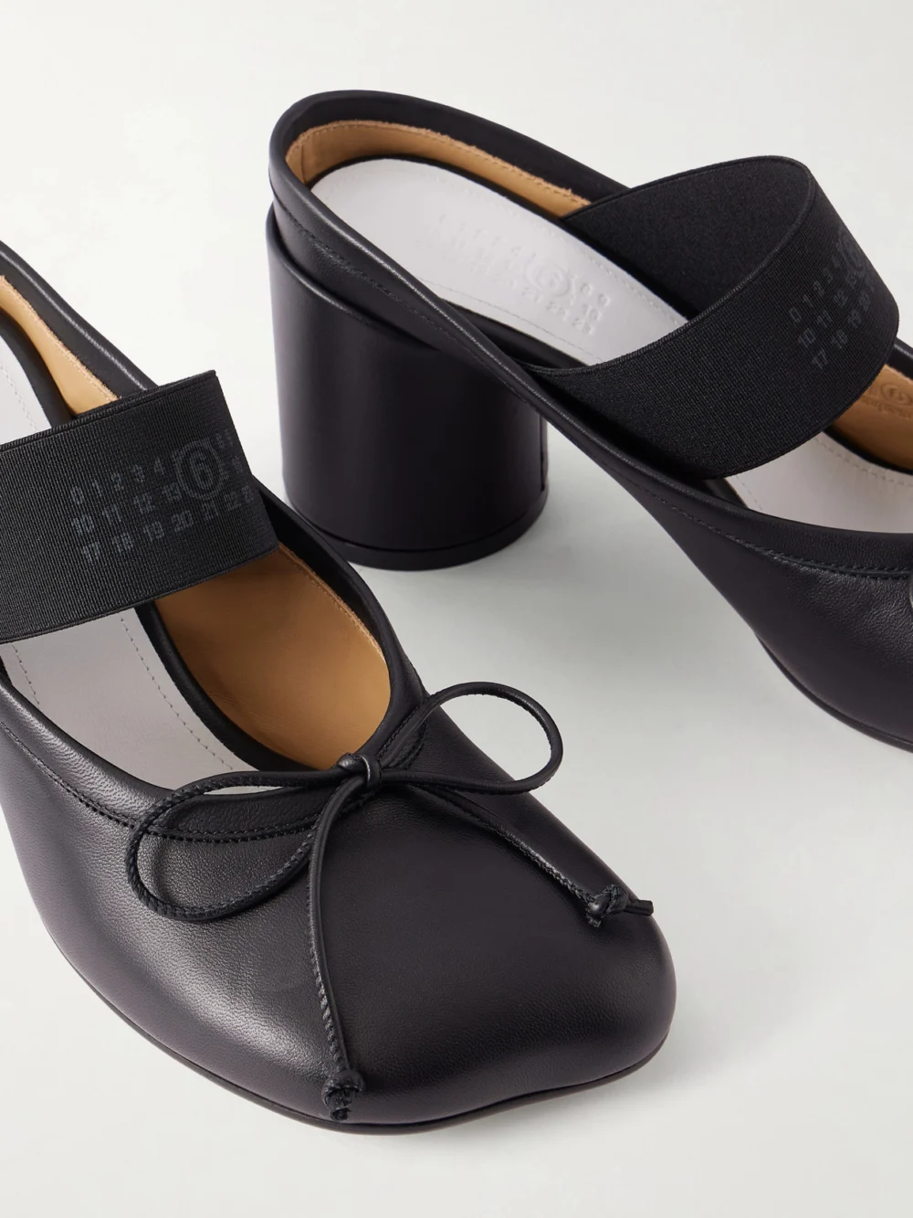 Close-up detail of the MM6 Maison Margiela Bow-detailed Leather Mules