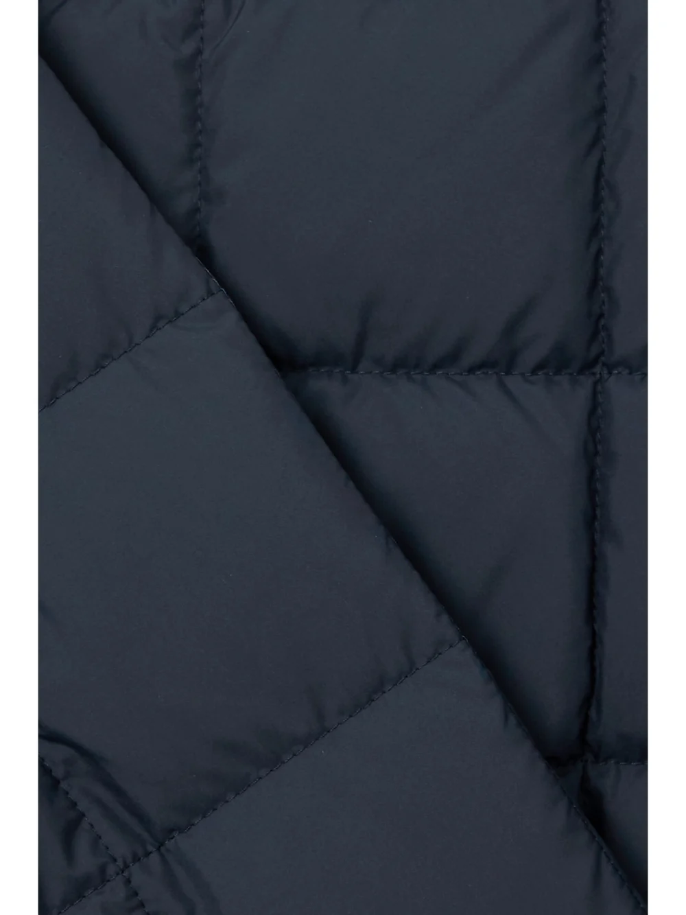Close-up detail of the Moncler Faisan Convertible Quilted Shell Down Coat