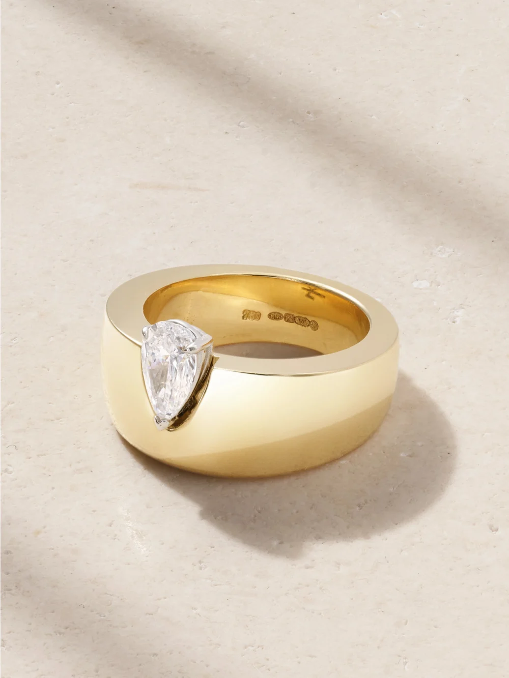 Nikos Koulis 18-karat Gold Diamond Ring in 7