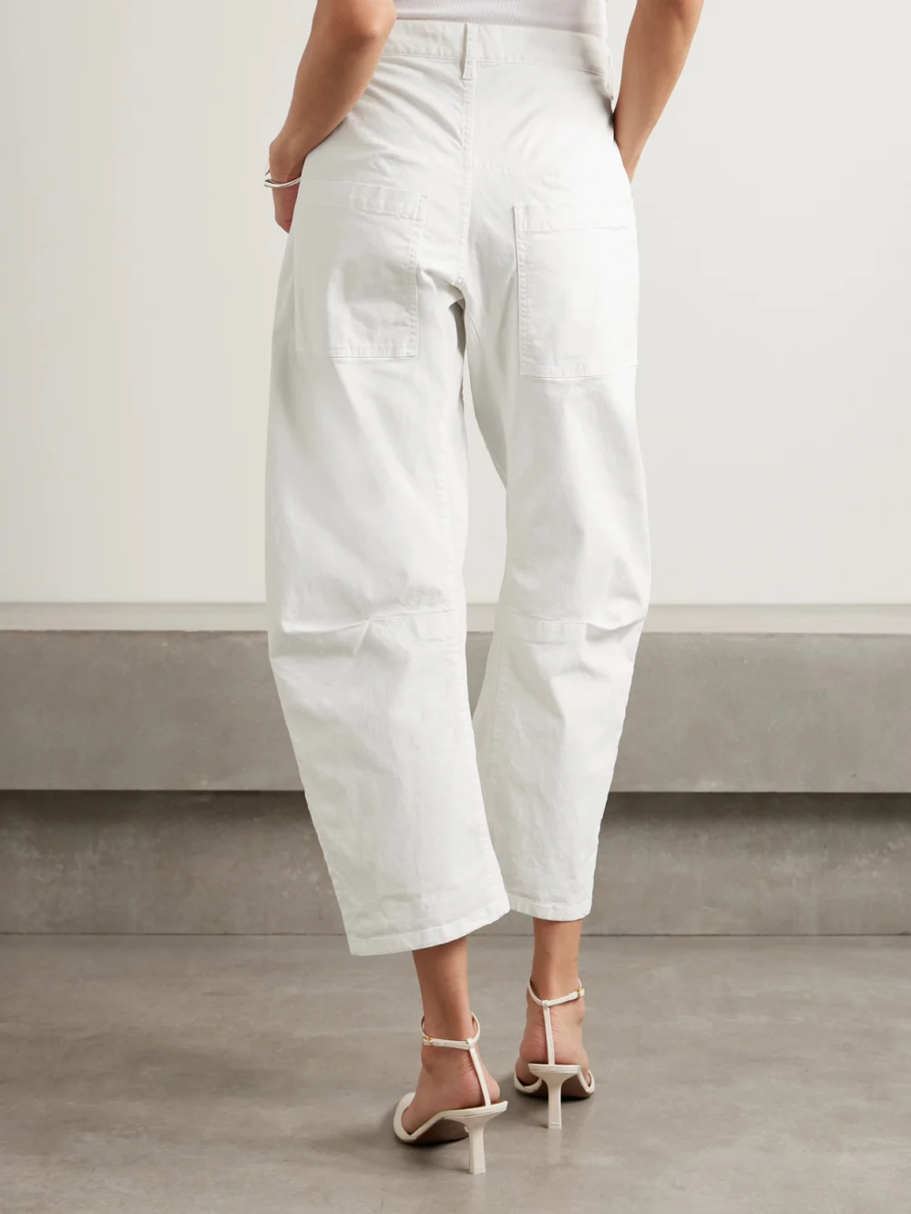 Back view of the Nili Lotan Shon Cotton-blend Twill Tapered Pants