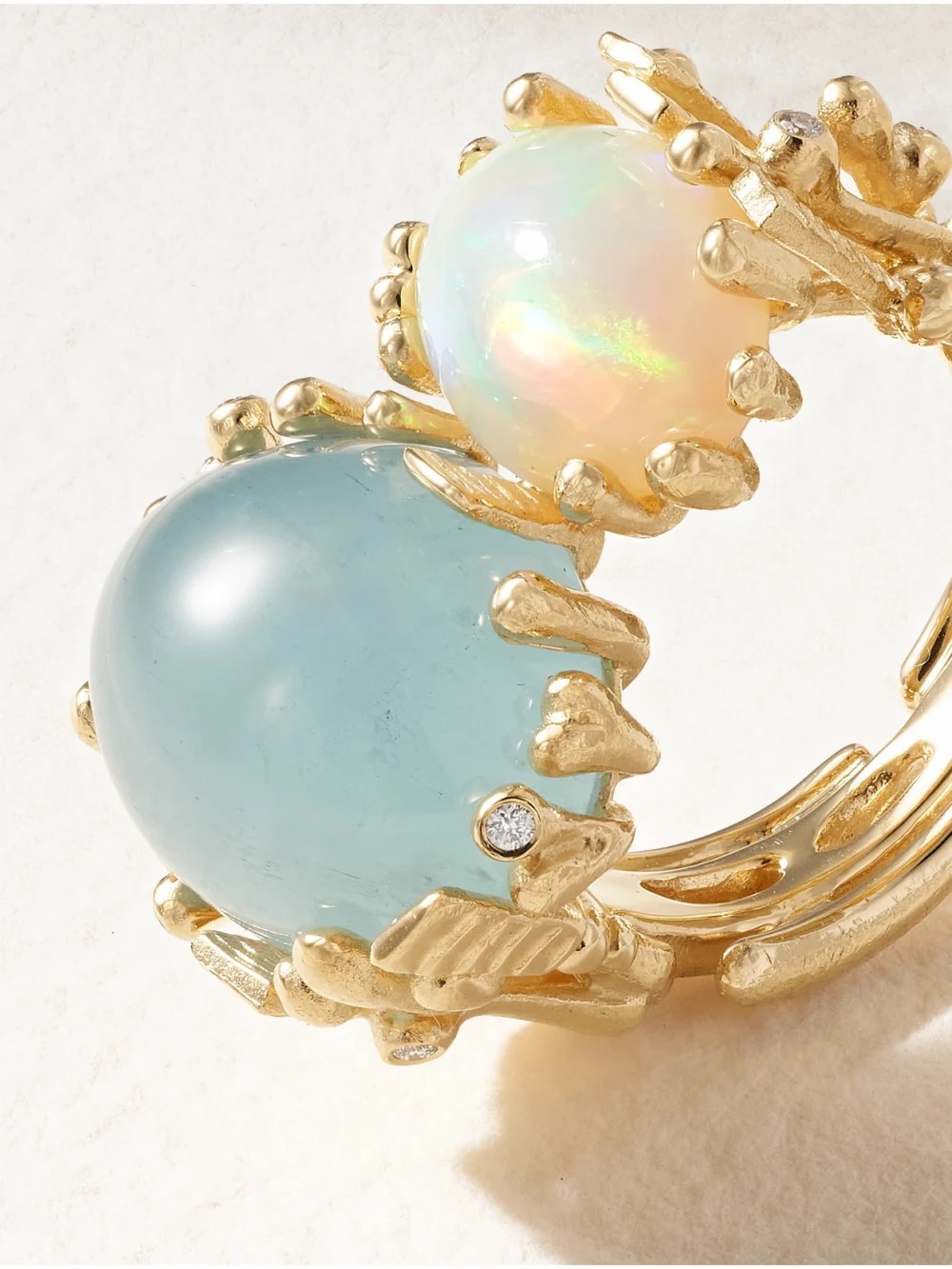 Close-up detail of the Ole Lynggaard Copenhagen Boho 18-karat Gold Multi-stone Ring