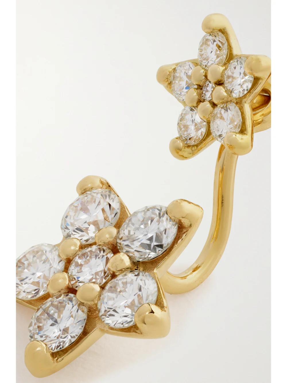 Close-up detail of the Ole Lynggaard Copenhagen Shooting Star 18-karat Gold Diamond Single Earring