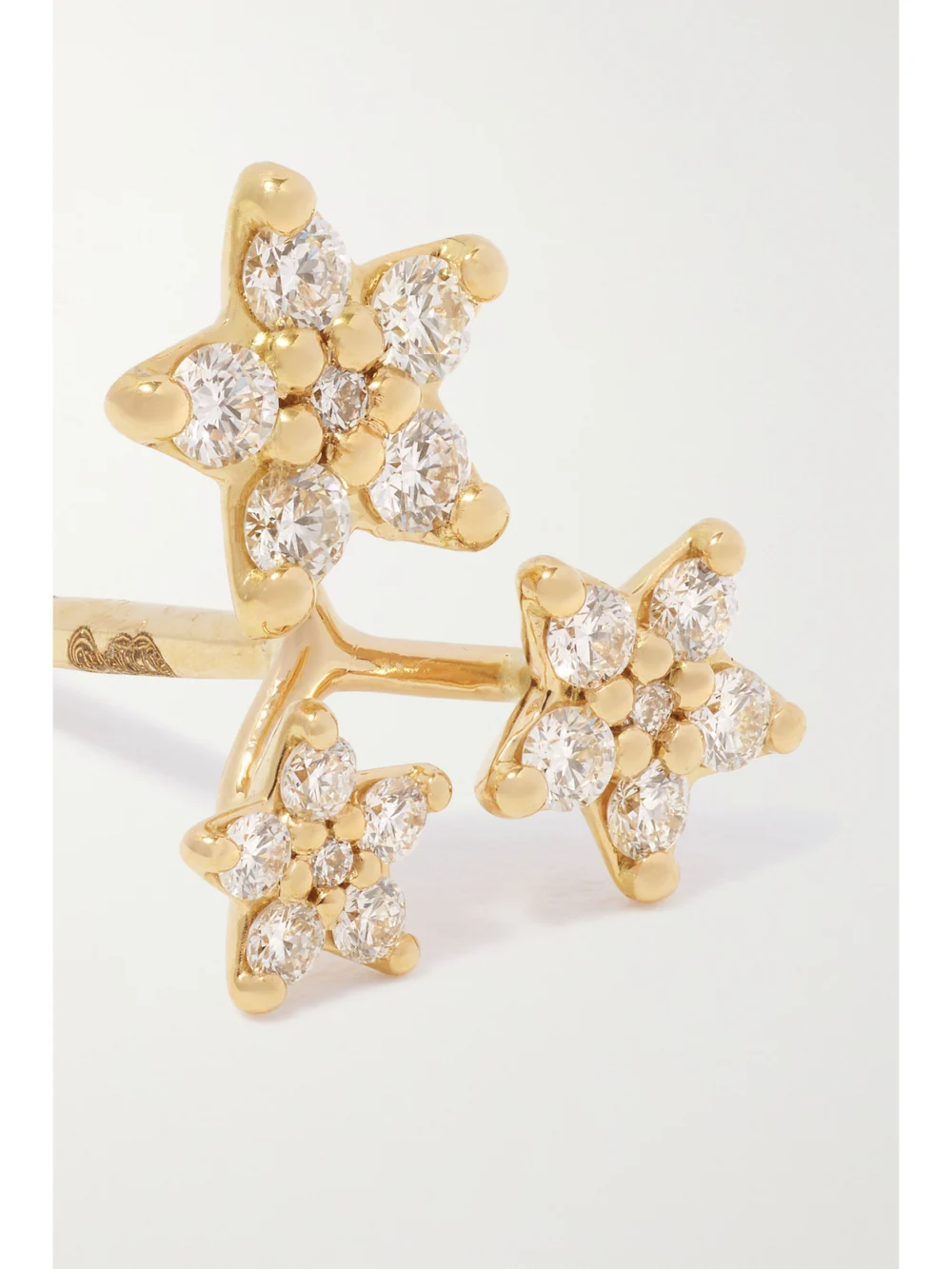 Close-up detail of the Ole Lynggaard Copenhagen Shooting Stars 18-karat Gold Diamond Single Earring