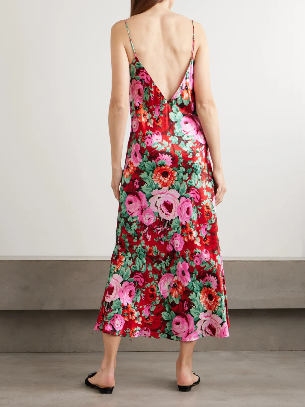 Back view of the Olivia von Halle Garbo Floral-print Silk-satin Nightdress