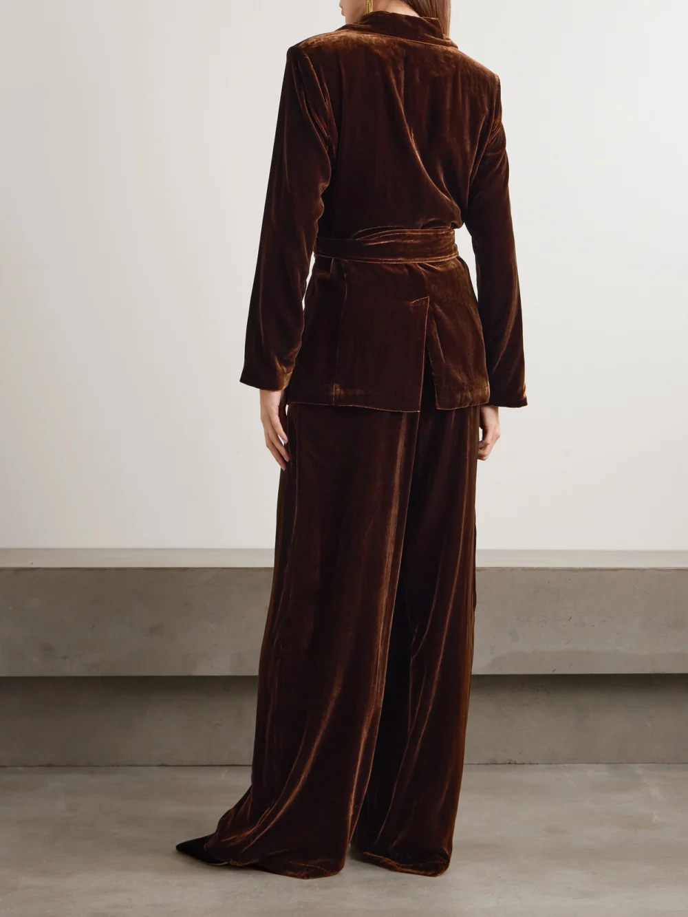 Back view of the Olivia von Halle Jagger Velvet Pajama Set