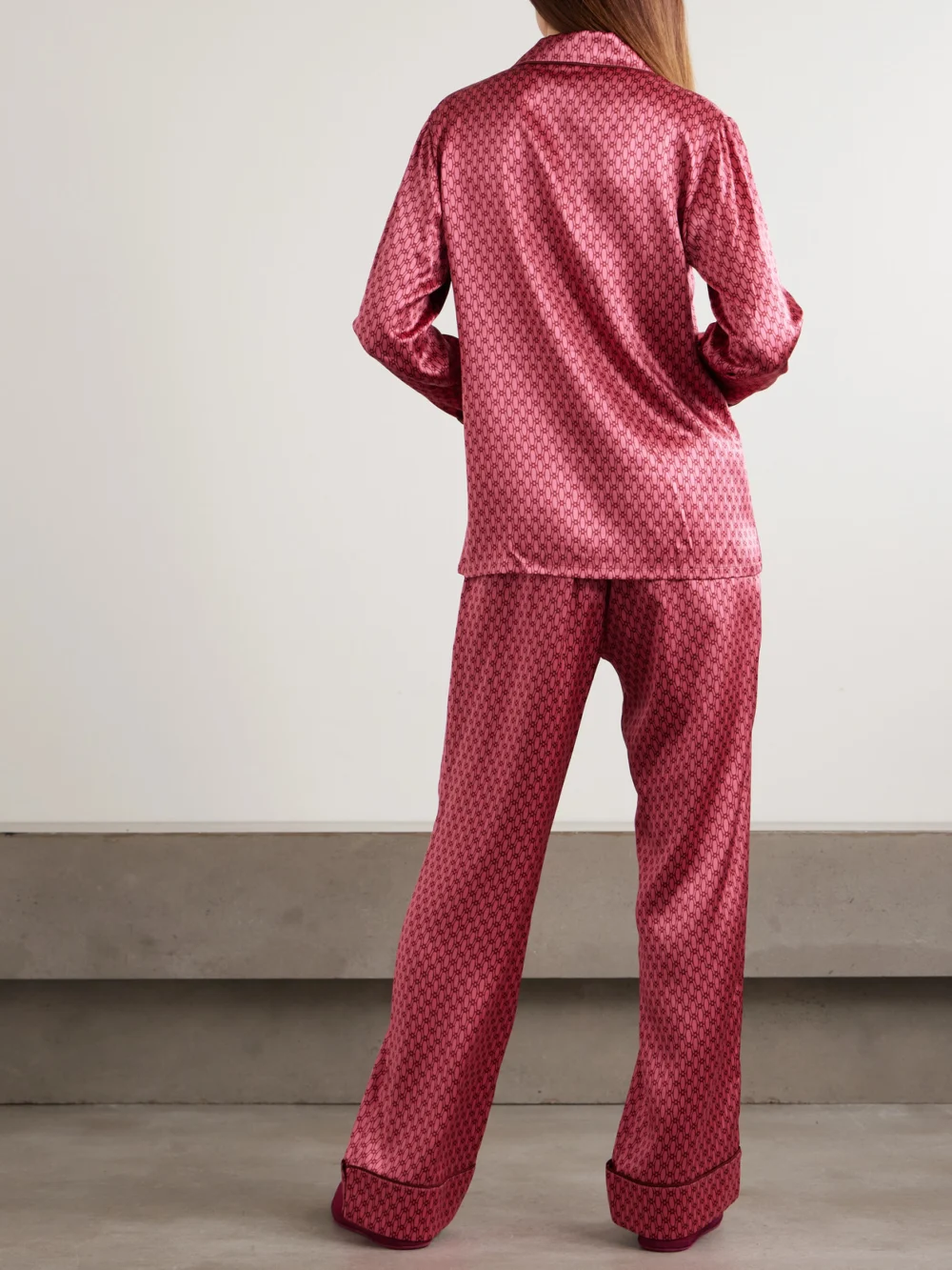 Back view of the Olivia von Halle Lila Printed Silk-satin Pajama Set