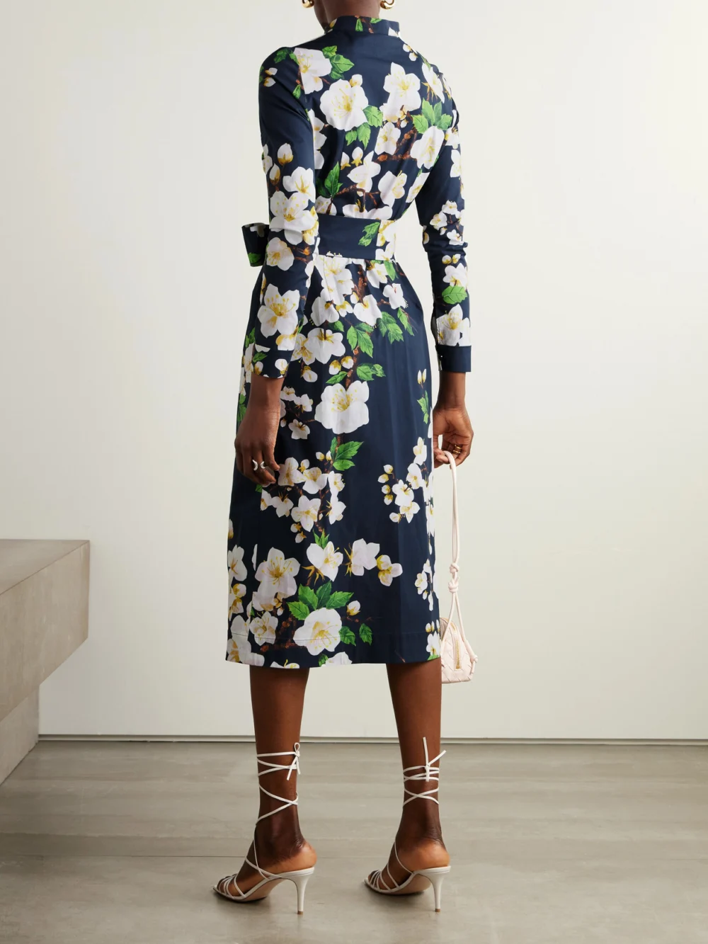 Back view of the Oscar de la Renta Belted Floral-print Cotton-blend Poplin Midi Shirt Dress