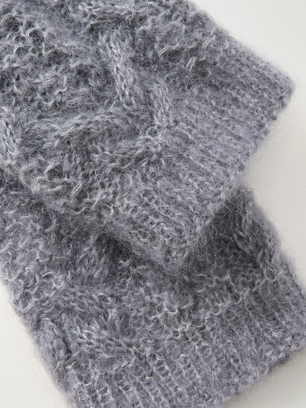 Close-up detail of the Pauline Dujancourt Lotta Cashmere and Silk-blend Gloves
