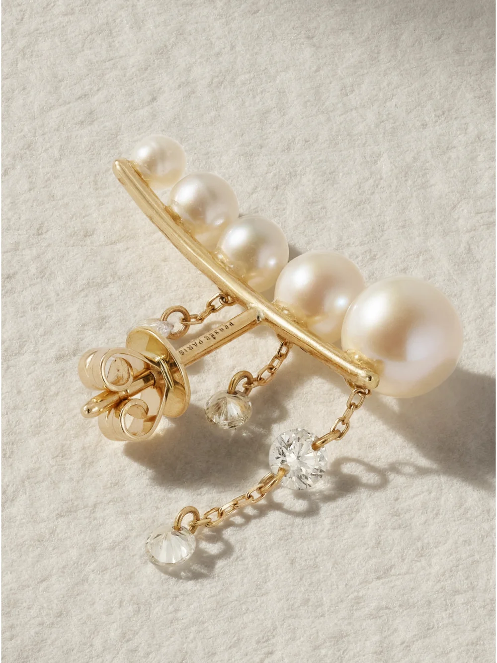 Close-up detail of the Persée Aphrodite 18-karat Gold Pearl and Diamond Single Earring