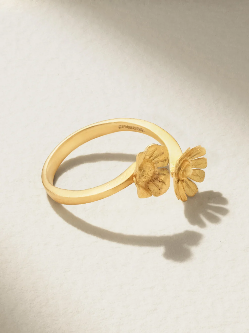 Pippa Small 18-karat Gold Ring in 5