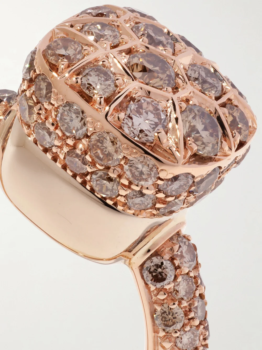 Close-up detail of the Pomellato Nudo Solitaire Classic 18-karat Rose and White Gold Diamond Ring