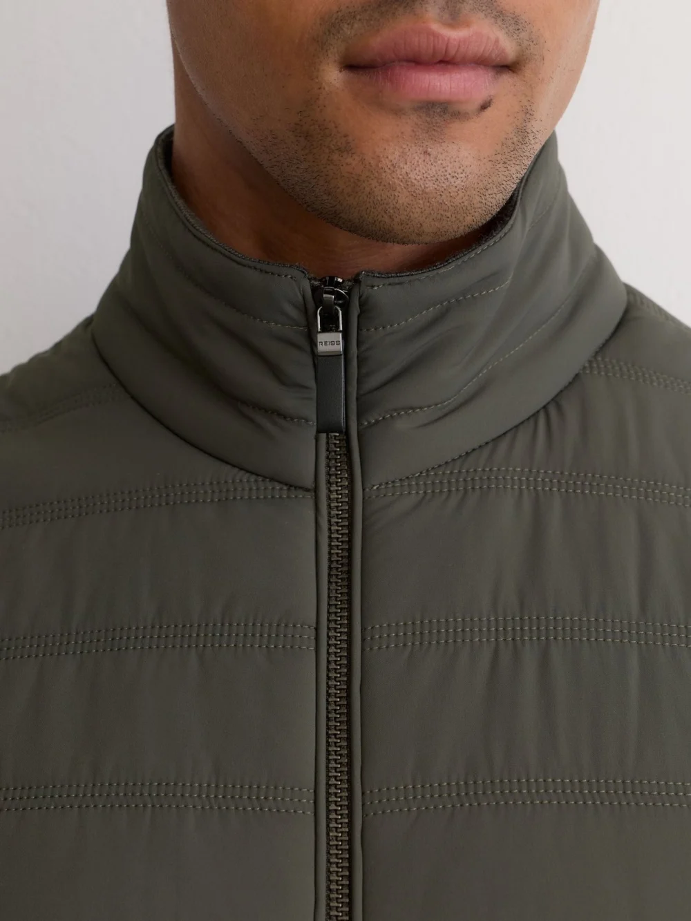 Reiss Army Green Quilted Funnel-neck Knitted Gilet, view 3