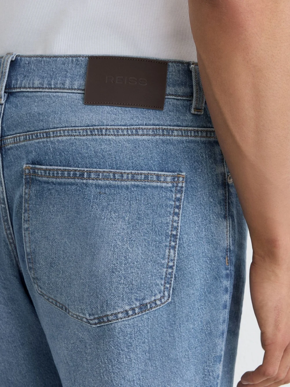 Reiss Bishopsgate Mid Blue Wash Straight-leg Jeans, view 4