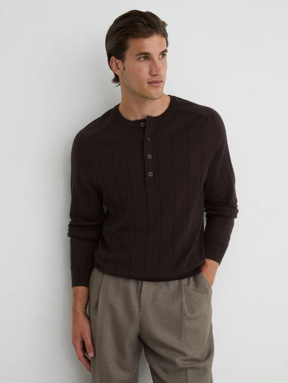 Reiss Bitter Brown Merino Wool Wide-rib Henley Jumper, view 3